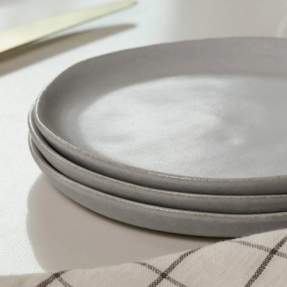 Dinner Plates - Image 20