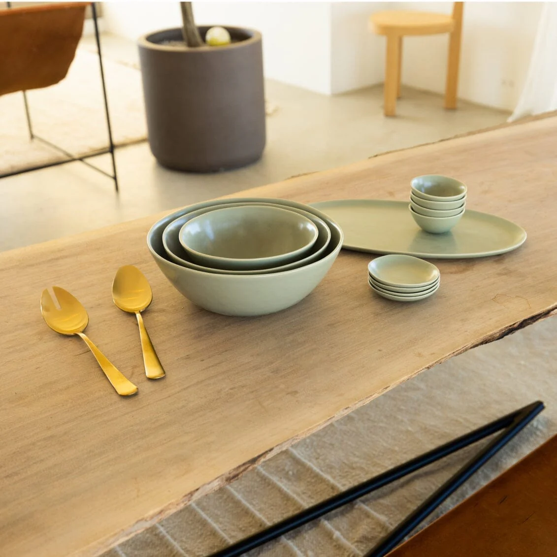 Nested Serving Bowls - Image 18